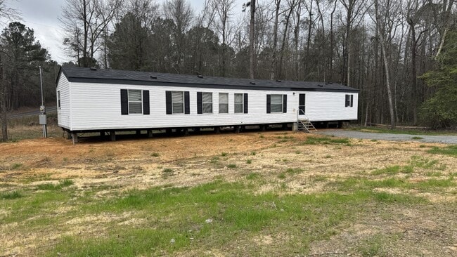 115 J B Cyrus Rd in Calhoun, LA - Building Photo - Building Photo