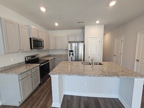 7566 Knightbell Cir in Leland, NC - Building Photo - Building Photo