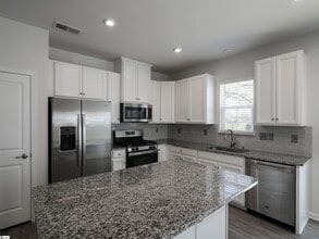 231 Roudwood Dr in Simpsonville, SC - Building Photo - Building Photo