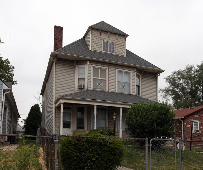 1630 Woodlawn Ave in Indianapolis, IN - Building Photo - Building Photo