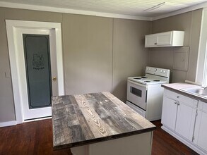 163 Poplar St in Griffin, GA - Building Photo - Building Photo