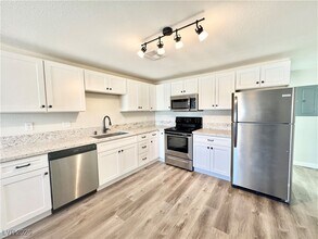 2081 S Dandelion St in Pahrump, NV - Building Photo - Building Photo