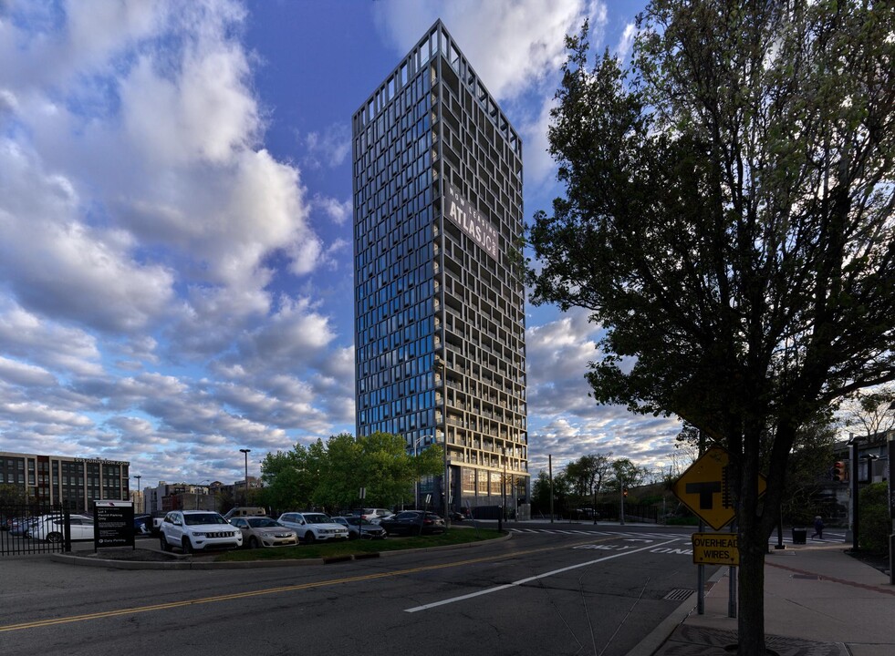 Atlas in Jersey City, NJ - Foto de edificio