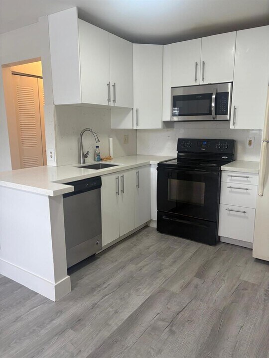 2868 Coral Springs Dr, Unit 2868 in Coral Springs, FL - Foto de edificio