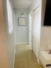 8211 NW 191st St in Hialeah, FL - Building Photo - Building Photo