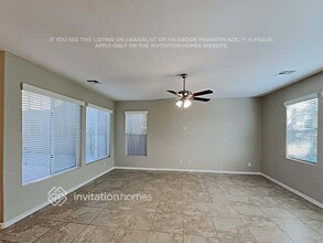 2625 S Tobin in Mesa, AZ - Foto de edificio - Building Photo
