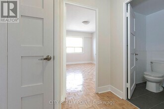 95 Lawton Blvd in Toronto, ON - Building Photo - Building Photo