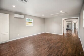 628 Foster St in Tomball, TX - Building Photo - Building Photo