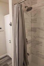 1466 Casa Vista Dr, Unit 6 in Pomona, CA - Building Photo - Building Photo