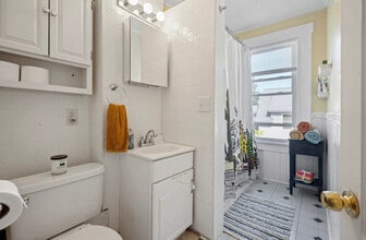 51 Jackson St, Unit 2 in Concord, NH - Building Photo - Building Photo