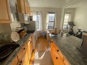 16 Charter St, Unit 3F in Boston, MA - Building Photo - Building Photo