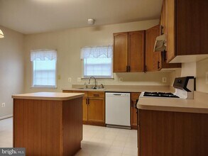 444 Delaware Rd in Frederick, MD - Building Photo - Building Photo