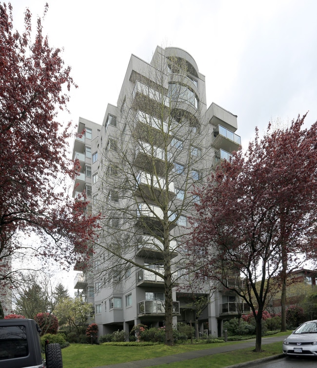 Westview Place in Vancouver, BC - Building Photo - Primary Photo