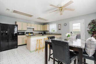 2135 Shadowbrook Dr in Plainfield, IN - Building Photo - Building Photo