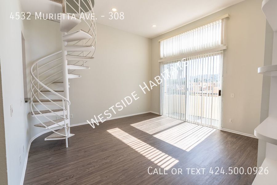 4532 Murietta Ave, Unit 308 in Los Angeles, CA - Building Photo