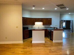 128 Strawberry Alley in Clarksville, TN - Building Photo - Building Photo