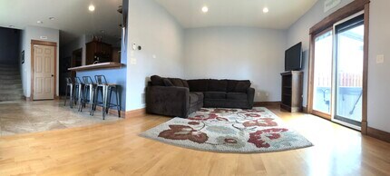 4662 Shadowglen Dr, Unit B in Bozeman, MT - Foto de edificio - Building Photo