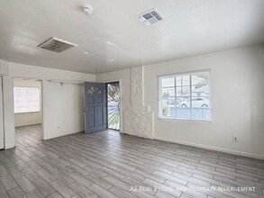 7210 N 55th Dr in Glendale, AZ - Building Photo - Building Photo