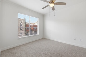 Jackson Hill in Houston, TX - Building Photo - Interior Photo