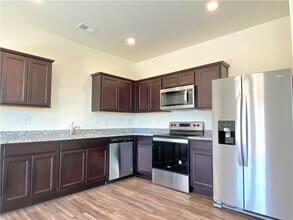 239 Grand Central Wy in Cartersville, GA - Building Photo - Building Photo