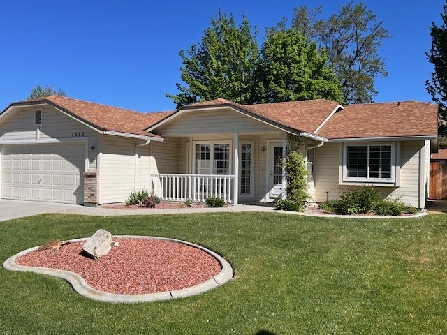7332 W Devonwood Dr in Boise, ID - Building Photo - Building Photo