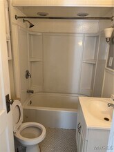 5 Humphrey Rd in Buffalo, NY - Building Photo - Building Photo