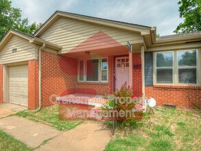 1711 Brighton Ave in The Village, OK - Building Photo - Building Photo