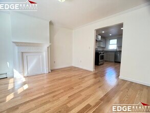 244 Everett St in Boston, MA - Building Photo - Building Photo