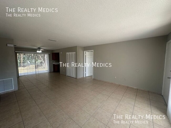 2810 Grand Bend Ct in Orlando, FL - Building Photo - Building Photo