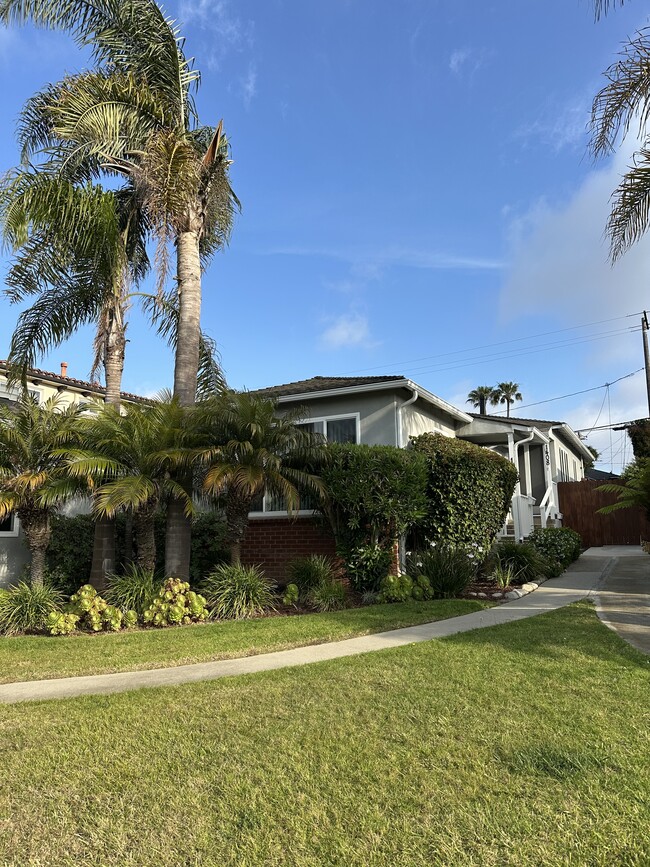 1408 18th St, Unit 1408 in Manhattan Beach, CA - Building Photo - Building Photo