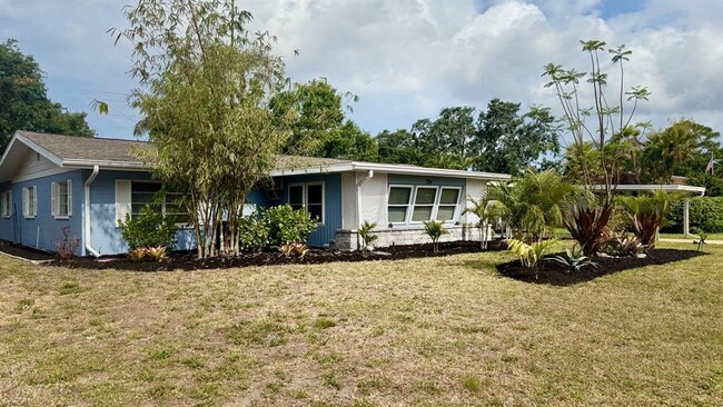 property at 716 50th St Ct W