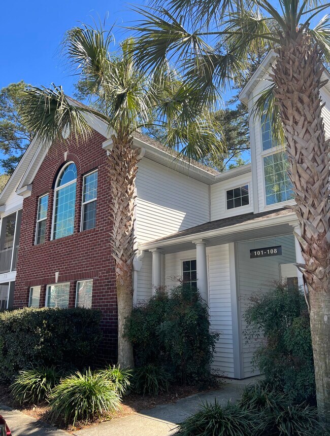 property at 101 Golf View Ln