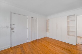 1535 Meridian Ave in Miami Beach, FL - Building Photo - Building Photo