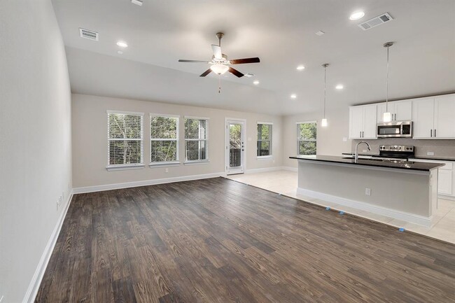 20809 Peacemaker Trail in Lago Vista, TX - Building Photo - Building Photo