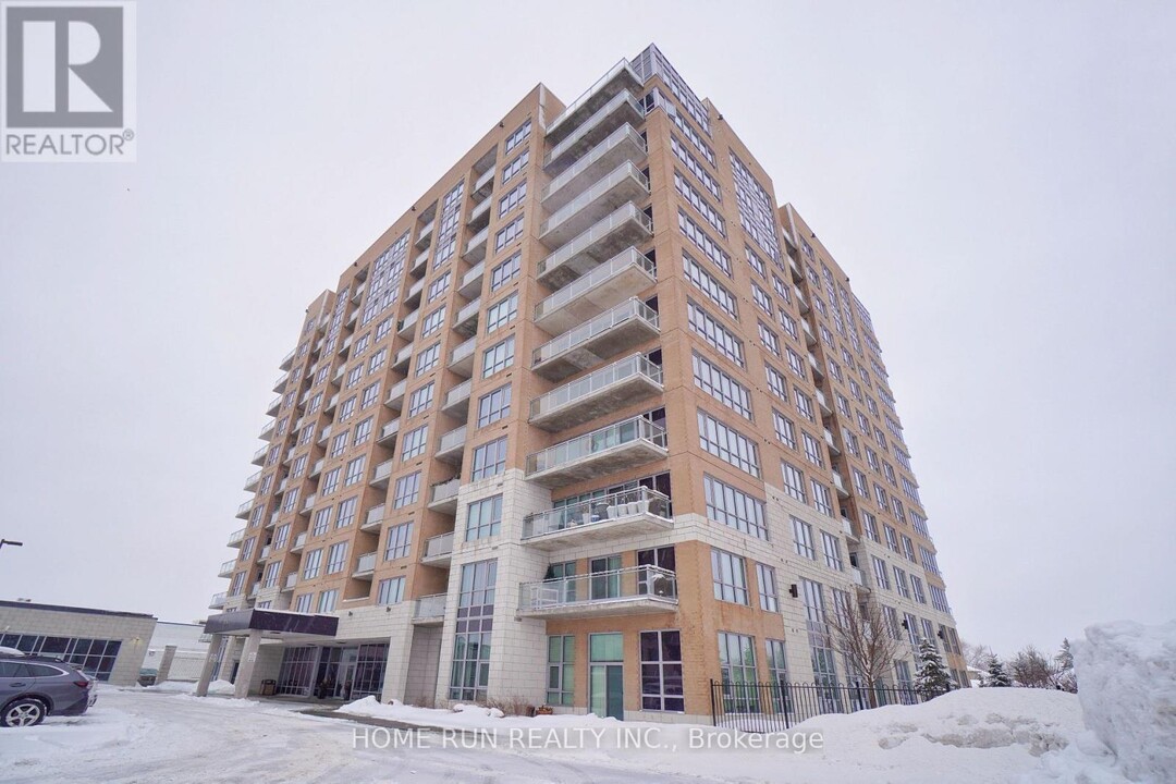 330-1330 Titan Private in Ottawa, ON - Building Photo