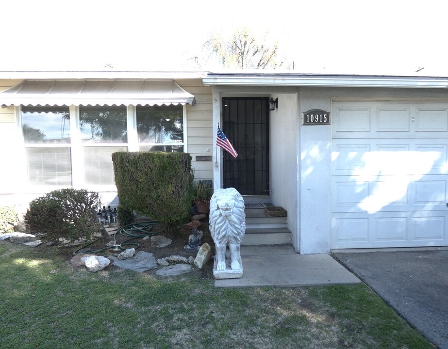 10915 Coolhurst Dr in Whittier, CA - Building Photo