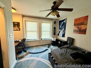 1526 Tremont St, Unit 2 in Boston, MA - Foto de edificio - Building Photo