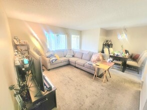 310 Knotty Pine Cir in Greenacres, FL - Building Photo - Building Photo