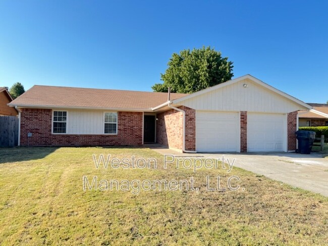 10212 Birkenhead Rd in Yukon, OK - Building Photo - Building Photo