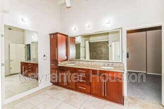 705 Main St in Houston, TX - Building Photo - Building Photo