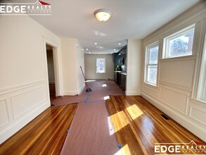 53 Beechcroft St, Unit 2 in Boston, MA - Building Photo - Building Photo