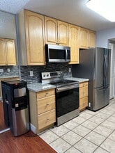3591 Quail Lakes Dr in Stockton, CA - Building Photo - Building Photo
