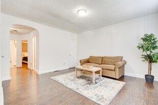 1222 18th Pl NE in Washington, DC - Building Photo