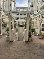 247 4th St, Unit 301 in Oakland, CA - Building Photo