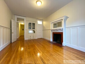 1788 Beacon St, Unit 6A in Brookline, MA - Building Photo - Building Photo