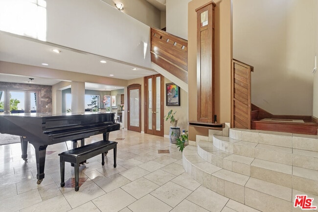 property at 3664 Gleneagles Dr