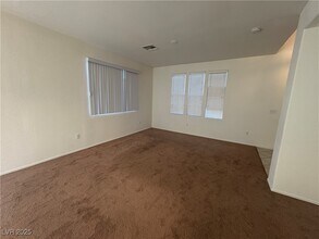 85 Palmer Sur Ct in Henderson, NV - Building Photo - Building Photo