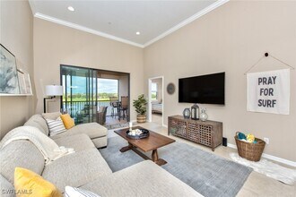 9377 Pocida Ct in Naples, FL - Building Photo - Building Photo