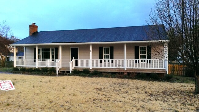 property at 7111 Foxlair Dr