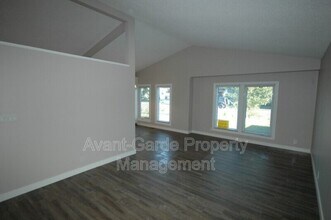 4004-4020 20 Ave NW in Edmonton, AB - Building Photo - Building Photo